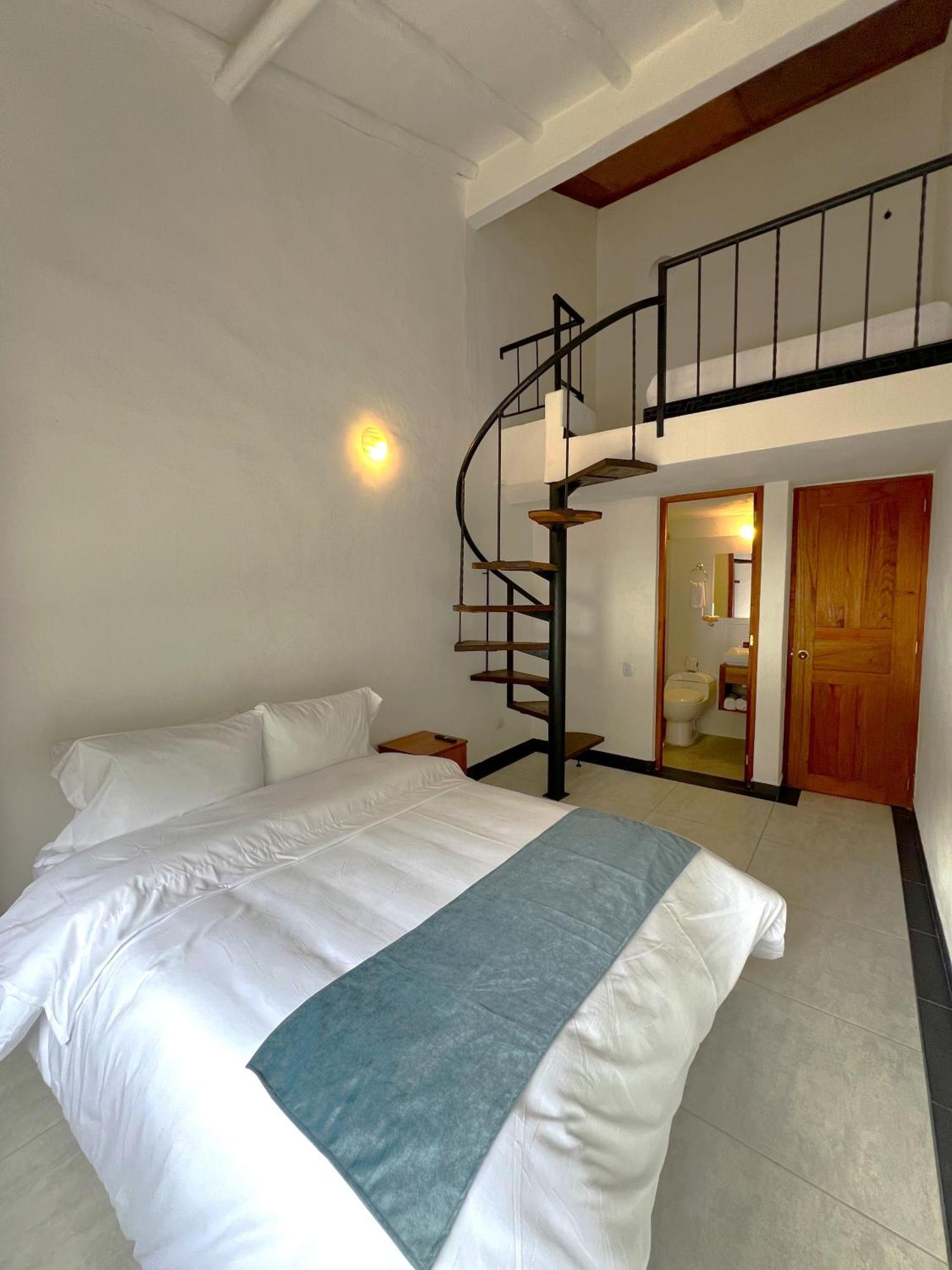 Macondo Hotel 4*