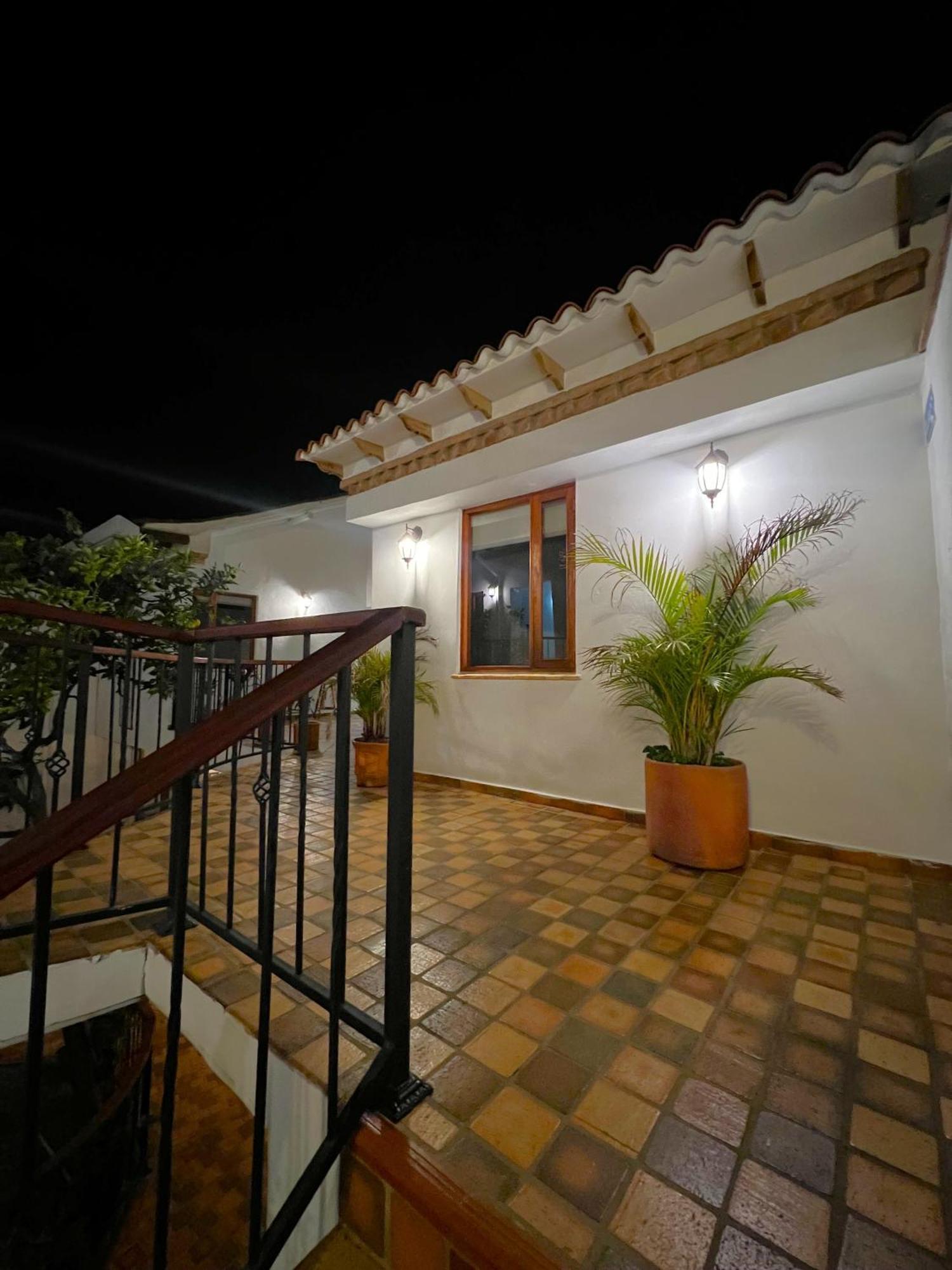 Macondo 4*