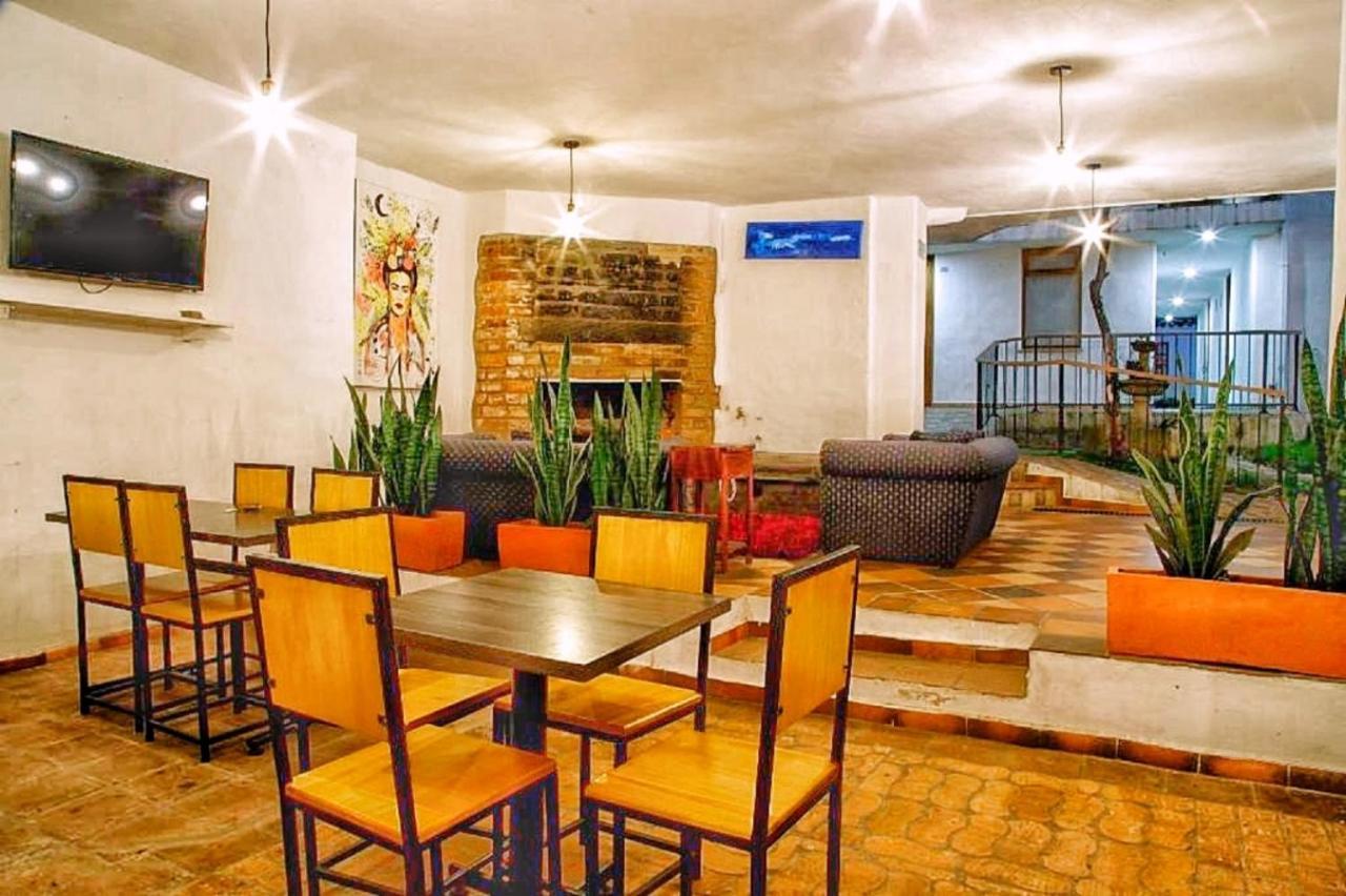 Hotel Macondo