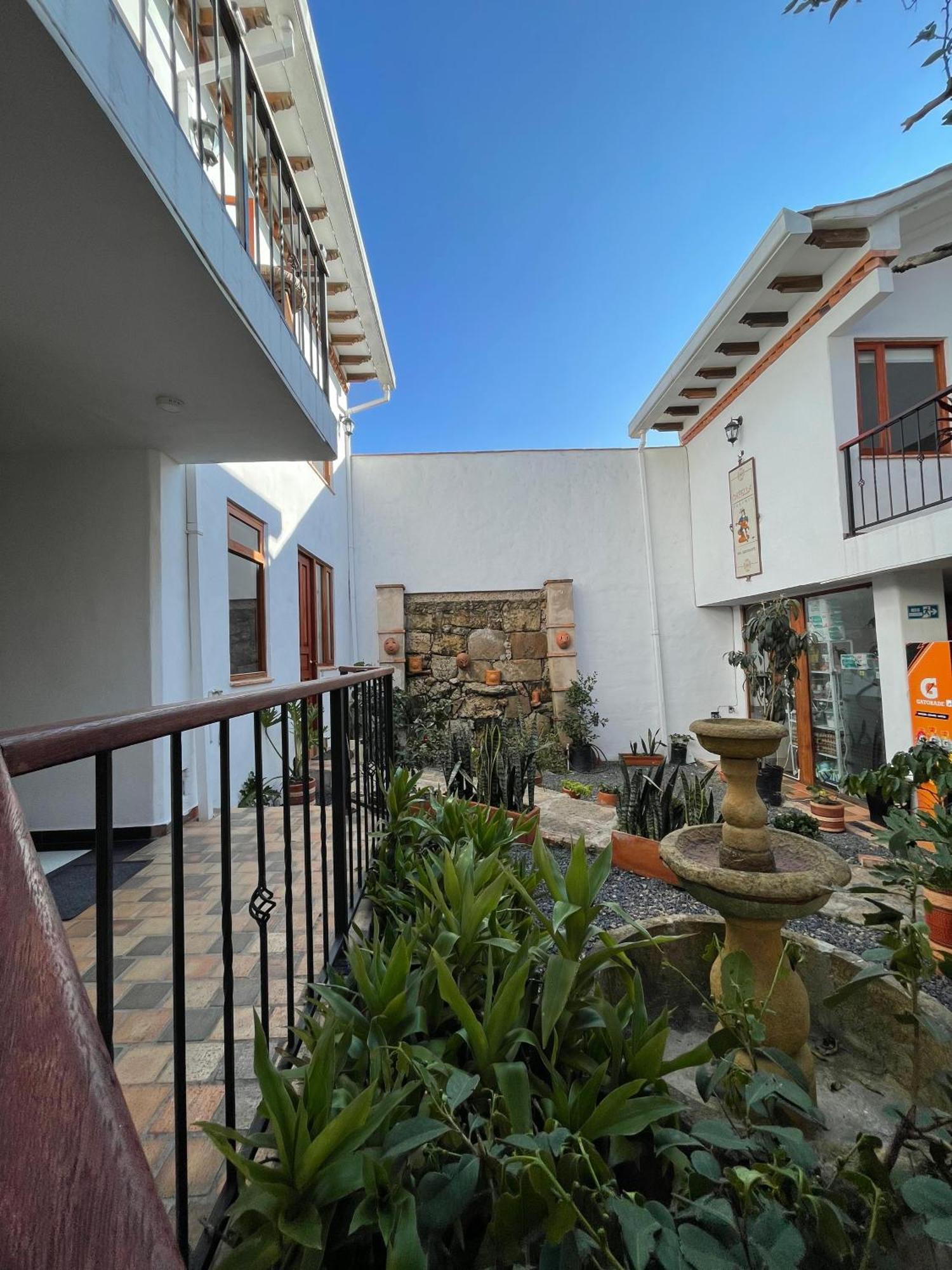 Macondo 4*
